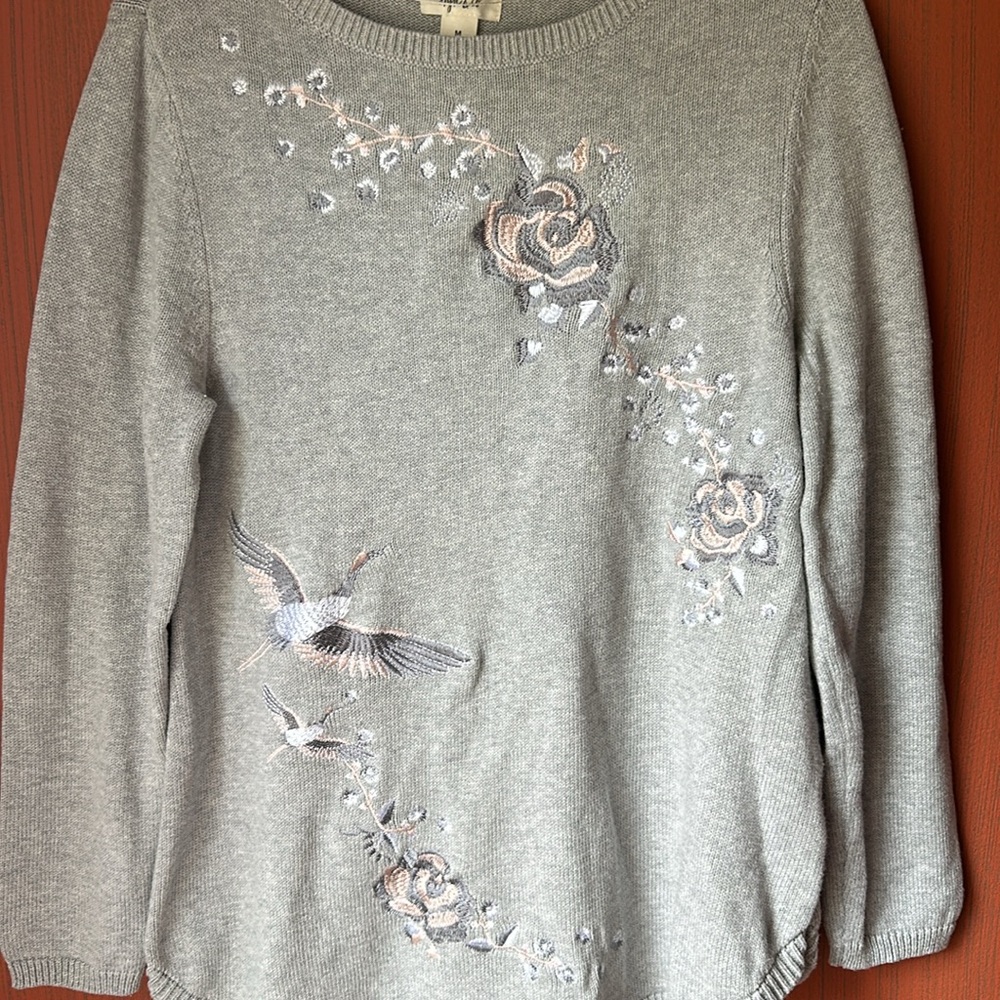 Style & Co. Gray Embroidered Print Sweater M - Picture 2 of 4